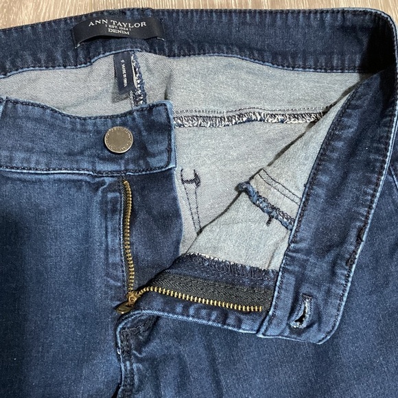 Ann Taylor Skinny Jeans 6 - Picture 8 of 13